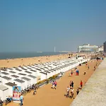 Апартаменты In With Stunning Sea View Остенде
