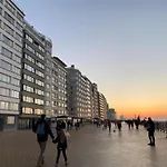 In With Stunning Sea View Апартаменты